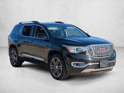 Used 2019 GMC Acadia Denali w/ Technology Package image 3
