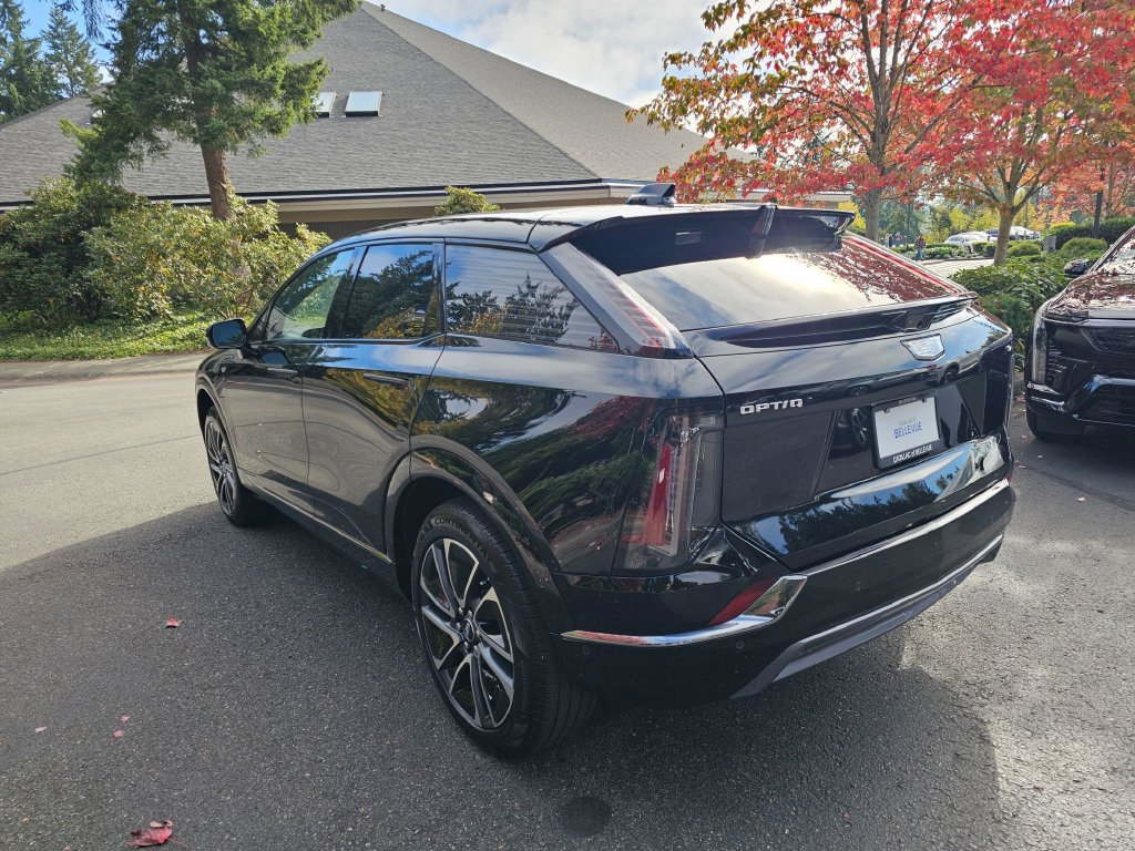 New 2027 Cadillac Optiq Sport AWD/4WD image 5