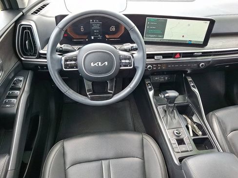 Certified 2024 Kia Sorento X-Line EX AWD/4WD image 13