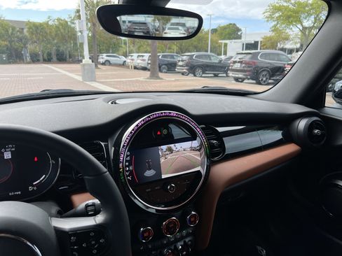 Used 2024 MINI Cooper Convertible w/ Signature Upholstery Package image 30