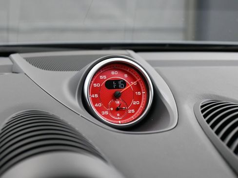 Certified 2025 Porsche 718 Cayman GTS RWD image 20