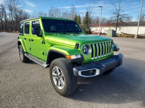 Used 2018 Jeep Wrangler Unlimited Sahara image 8