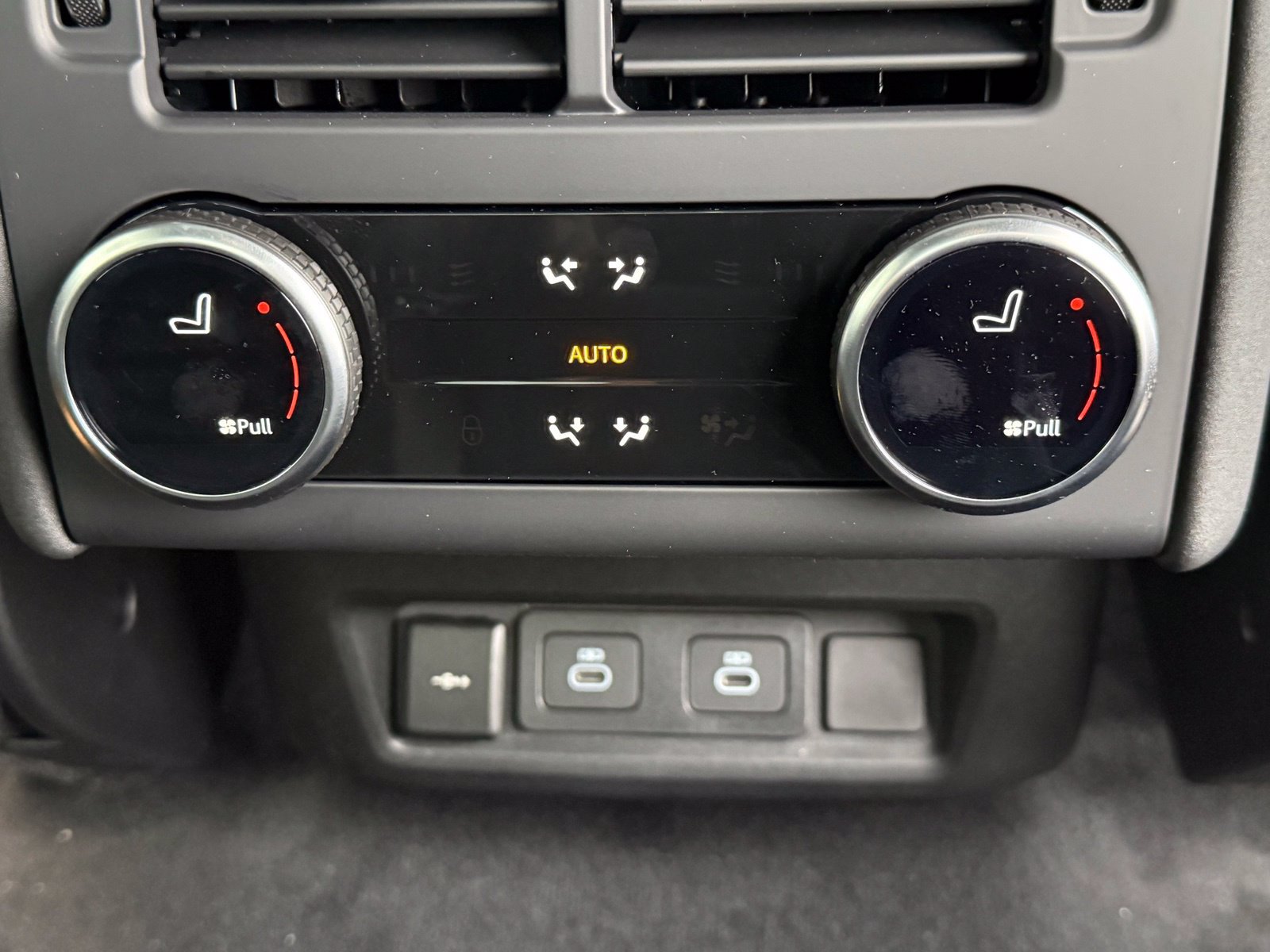 New 2026 Land Rover Discovery S AWD/4WD image 19