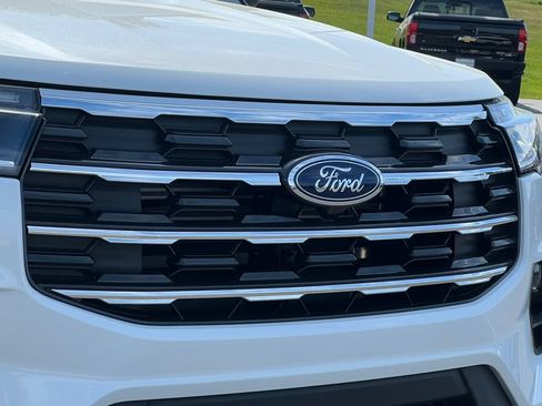 Used 2026 Ford Explorer Active w/ Active Comfort Package AWD/4WD image 42