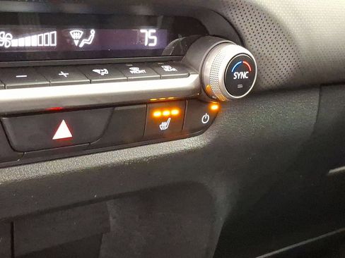 Used 2025 MAZDA CX-50 AWD 2.5 S w/ Preferred Package image 19