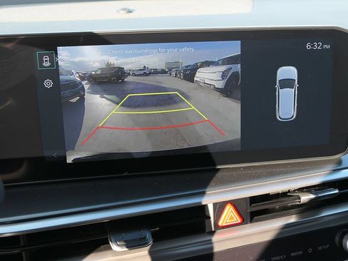 New 2026 Kia Sorento S FWD image 31