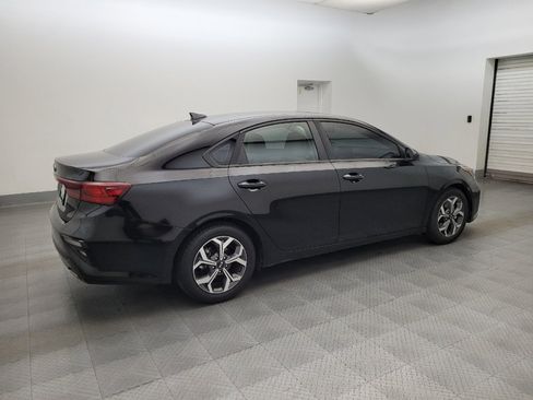 Used 2019 Kia Forte LXS FWD image 10