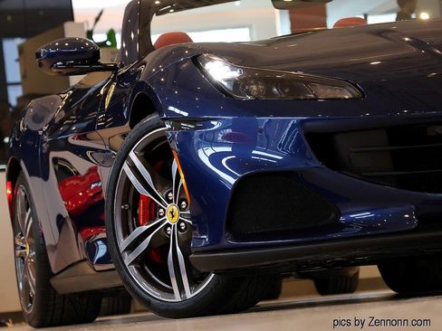 Certified 2022 Ferrari Portofino M image 15