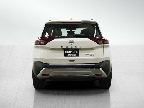 Used 2023 Nissan Rogue Platinum w/ Platinum Premium Package image 4