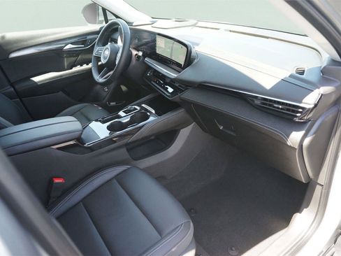 Used 2024 Buick Envision Preferred AWD/4WD image 17