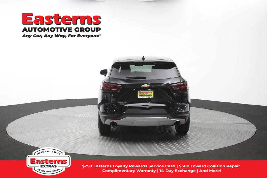 Used 2025 Chevrolet Blazer LT FWD image 39