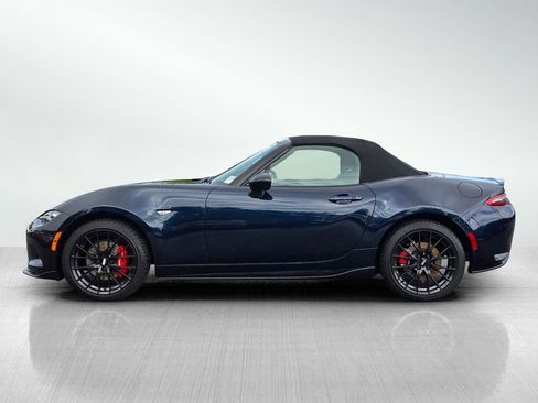 Certified 2025 MAZDA MX-5 Miata Club w/ Brembo/BBS Recaro Package RWD image 8