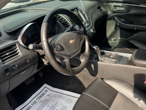 Used 2017 Chevrolet Impala LT FWD image 8