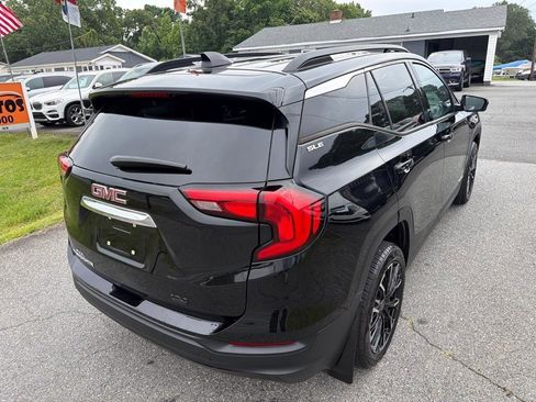 Used 2018 GMC Terrain SLE w/ Driver Convenience Package FWD image 11