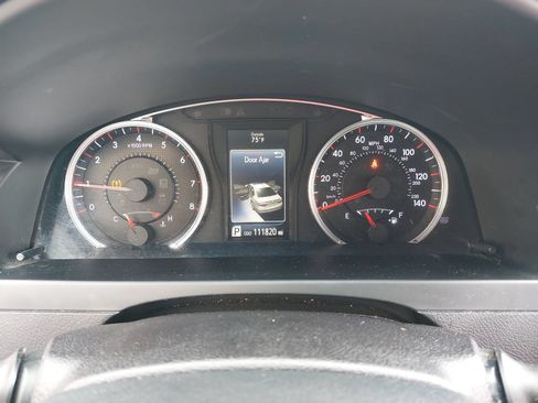 Used 2015 Toyota Camry SE FWD image 19