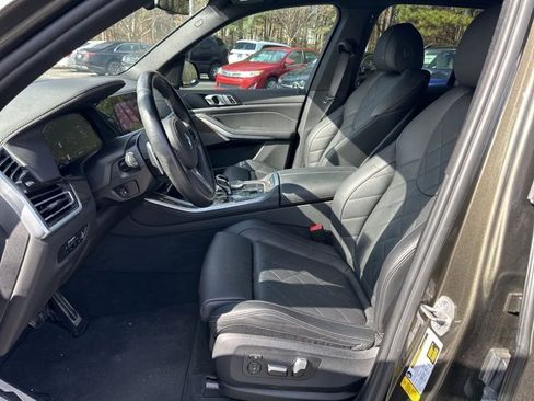 Used 2023 BMW X5 sDrive40i w/ M Sport Package image 12