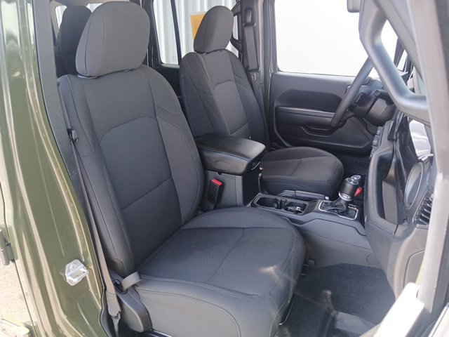 Used 2023 Jeep Wrangler Unlimited Sport AWD/4WD image 27