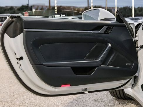 Used 2020 Porsche 911 Carrera 4S image 39