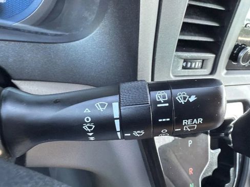 Used 2020 Toyota Sienna LE FWD image 13