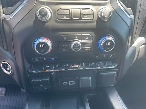 Used 2020 GMC Sierra 1500 AT4 w/ AT4 Premium Package AWD/4WD image 19