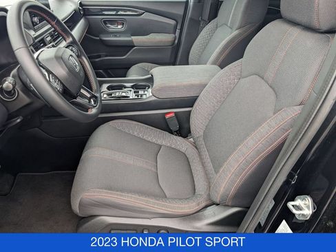 Used 2023 Honda Pilot Sport image 14