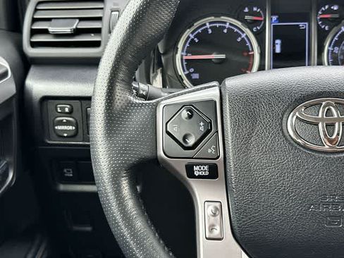 Used 2023 Toyota 4Runner Limited AWD/4WD image 9
