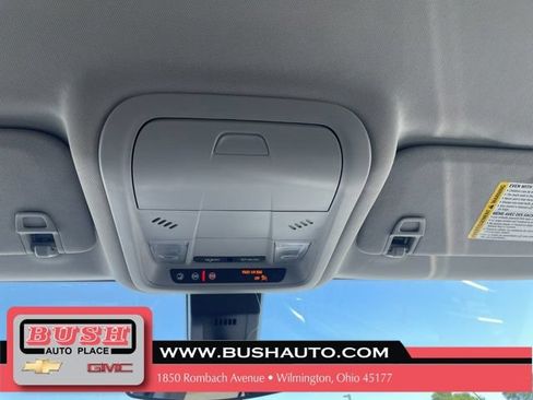 Used 2023 Chevrolet Equinox LT AWD/4WD image 22