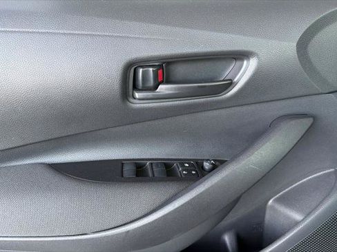 Certified 2025 Toyota Corolla LE image 13