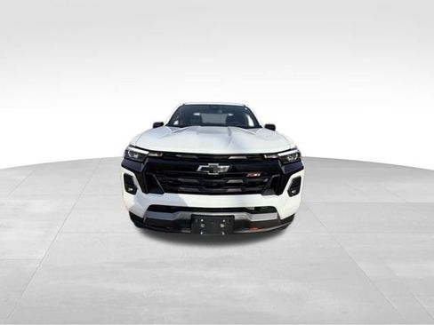 Certified 2024 Chevrolet Colorado Z71 w/ Z71 Convenience Package 2 image 3