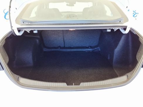 Used 2025 Chevrolet Malibu LT FWD image 9
