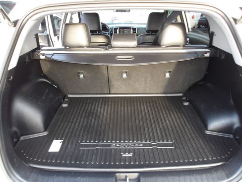 Used 2017 Kia Sportage EX image 11