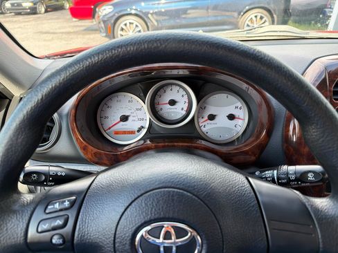 Used 2005 Toyota RAV4 2WD image 20