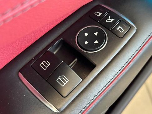 Used 2019 Mercedes-Benz SL 550 image 19