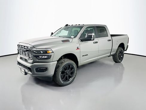 New 2026 RAM 3500 Big Horn AWD/4WD image 3