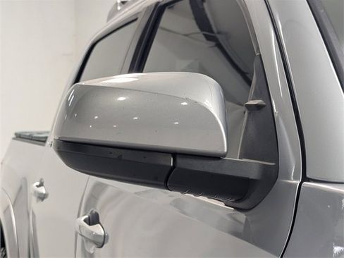 Used 2020 Toyota Tacoma SR5 image 27