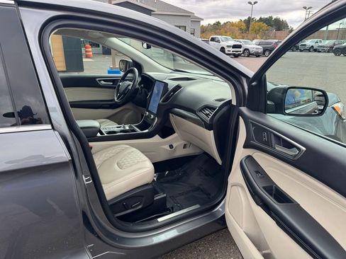 Used 2024 Ford Edge Titanium image 15