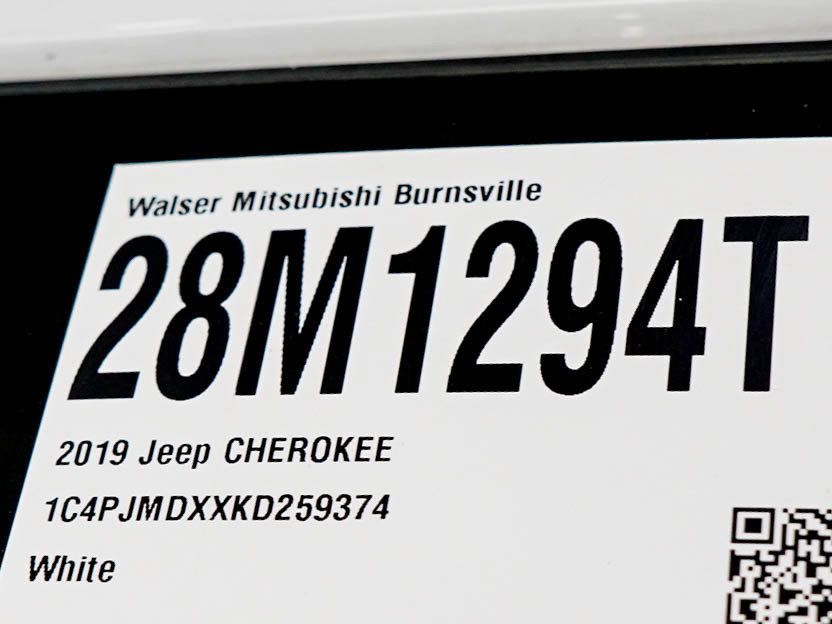 Used 2019 Jeep Cherokee Limited w/ Trailer Tow Group AWD/4WD image 31