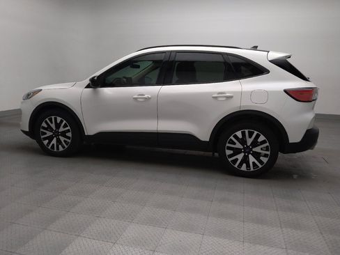 Used 2020 Ford Escape SE Sport image 3