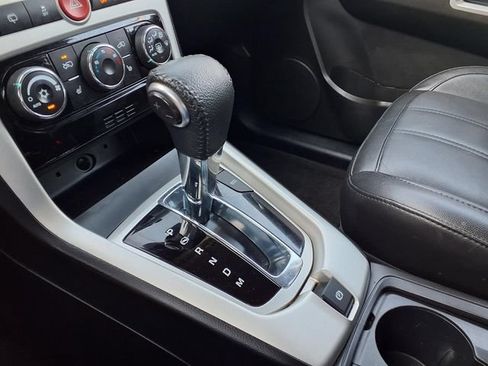 Used 2015 Chevrolet Captiva Sport LT w/ Convenience Package FWD image 16