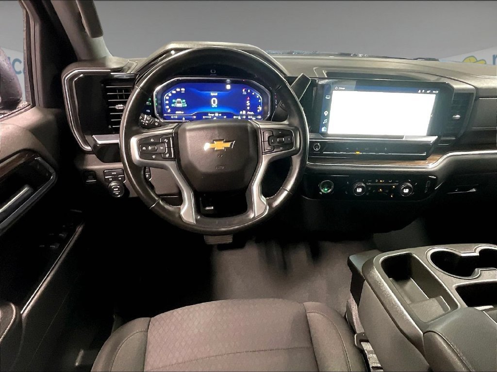 Used 2023 Chevrolet Silverado 1500 LT AWD/4WD image 17