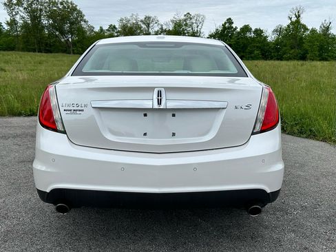 Used 2010 Lincoln MKS FWD image 6