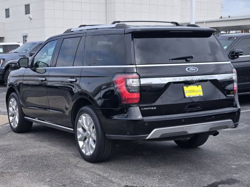 Used 2018 Ford Expedition Limited w/ Equipment Group 302A AWD/4WD image 5