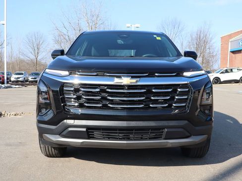 Used 2025 Chevrolet Equinox LT w/ Safety and Technology Package image 5