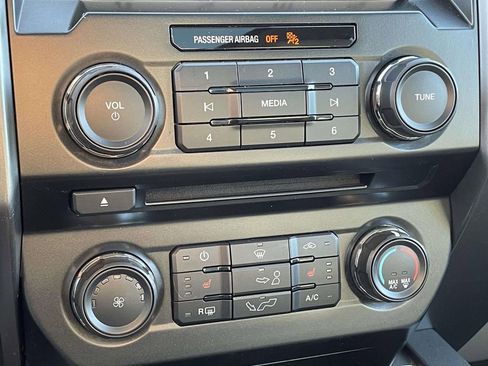 Used 2016 Ford F150 XLT w/ Equipment Group 302A Luxury AWD/4WD image 21