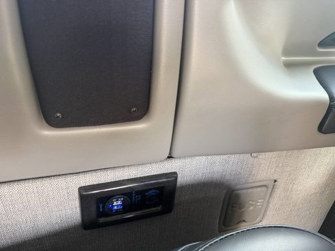 Used 2025 Chevrolet Express 2500 Extended w/ Driver Convenience Package RWD image 63