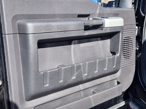 Used 2016 Ford F350 Lariat image 16