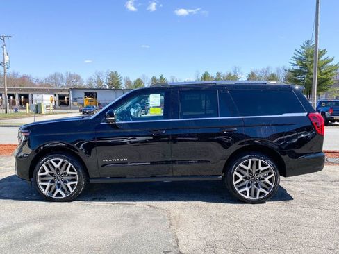 New 2026 Ford Expedition Platinum AWD/4WD image 2