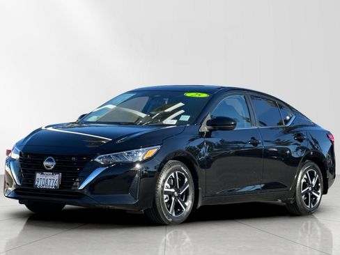 Used 2025 Nissan Sentra SV image 7