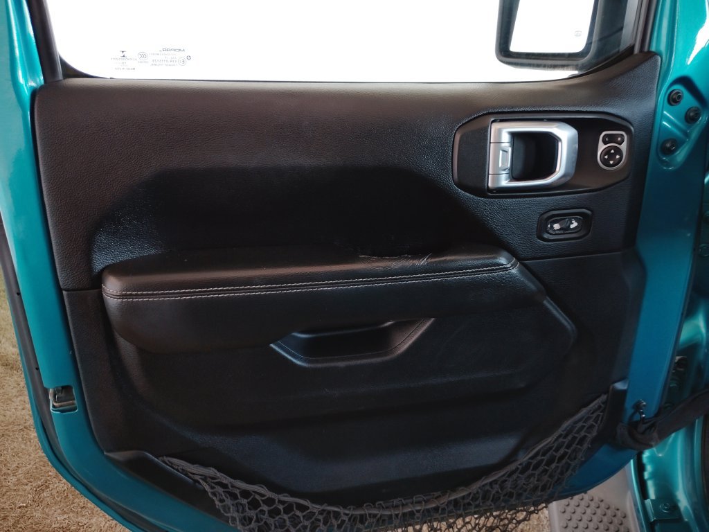 Used 2020 Jeep Wrangler Unlimited Sahara AWD/4WD image 21