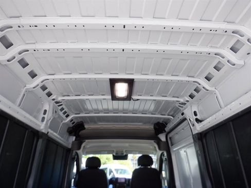 Used 2025 RAM ProMaster 3500 w/ Convenience Group FWD image 7